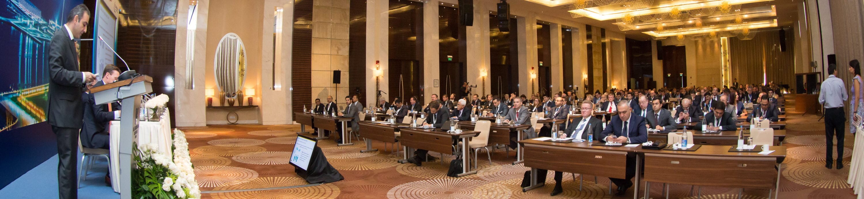 Head-bild-Conferences